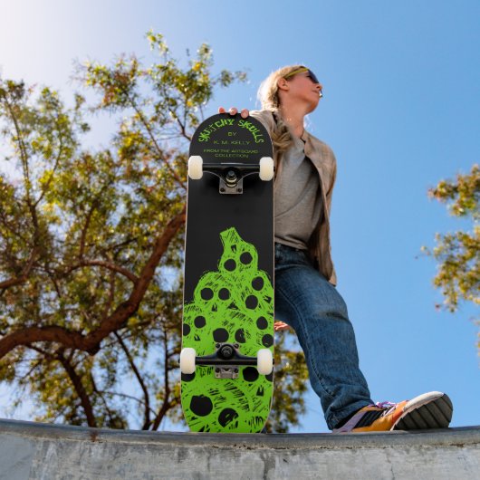 SKETCHY SKULL - Skateboard (Außen 1)