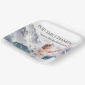 Ski Bachelorette Weekend Bride on the Slopes Pappteller (Gewinkelt)