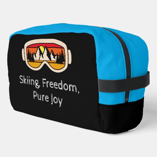 Ski Freedom, Pure Joy Mountain Sunrise Edition Waschbeutel (Linke Seite)