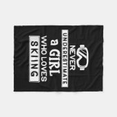 Ski Girl unterschätzt nie ein Liebe Ski-Mädchen Fleecedecke (Vorderseite (Horizontal))