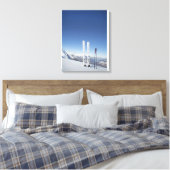Ski und Skistöcke Leinwanddruck (Insitu (Schlafzimmer))