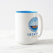 Skiathos, Griechenland, griechisches Schiffsdesign Zweifarbige Tasse (VorderseiteRechts)