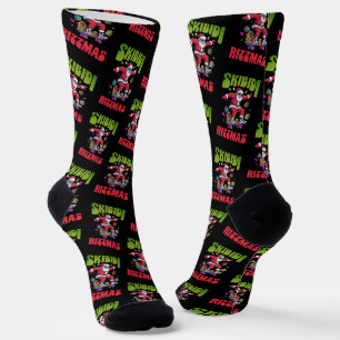 Skibidi Rizzmas Santa auf seinem Skateboard  Socken