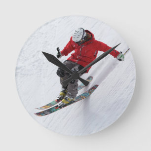 Skier - Akrylwall Clock - HAMbWG Runde Wanduhr