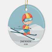 Skier Boy Personalisierte Weihnachtsfeier Keramik  Ornament (Links)