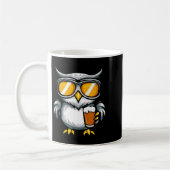 Skifahrende Eule mit Bier _ Après-Ski-Comic Kaffeetasse (Links)