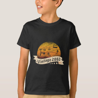 Skifahrer Skifahrerin Skilift Vintage Geboren 2002 T-Shirt