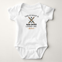 Skiing Baby So sieht ein Mini-Skifahrer aus