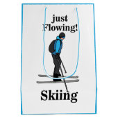 Skiing Just Flowing Skier Mittlere Geschenktüte (Rückseite)