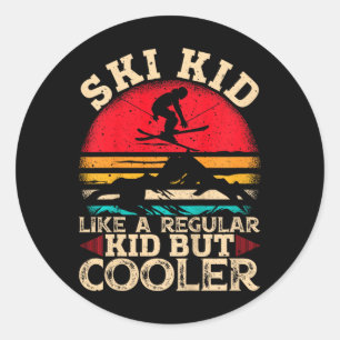 Skikind wie ein normales Kind, aber cooler Lustige Runder Aufkleber