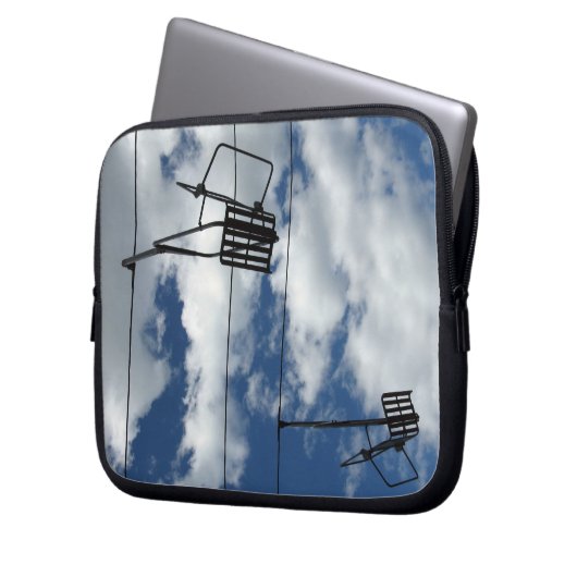 Skilift und Himmel Laptopschutzhülle (Vorderseite Links)