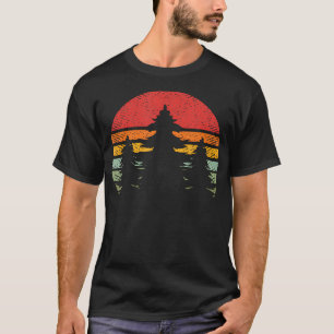 Skinny Pine Tree Sunset Natureisen Sommerwandern T-Shirt