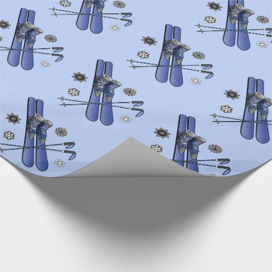 Skis, Stiefel, Polen und Schneeflocken Geschenkpapier (Ecke)