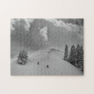 Skitourengeher im frischen Pulverschnee Puzzle