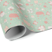 Skizzierte Blumen auf Hellgrün Geschenkpapier (Rolleneckpunkt)