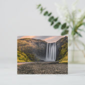 Skogafoss Wasserfall am Morgen Sonnenaufgang Postkarte (Stehend Vorderseite)