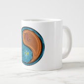 Skorpion & Holzaffe Jumbo-Tasse (Vorderseite Rechts)