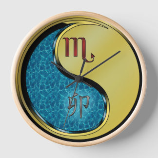Skorpion & Metallhase Uhr