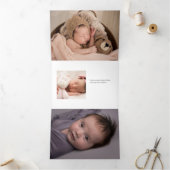 Skript Begrüßendes Baby-Foto Dreifach Gefaltete Ankündigung (Innenseite)