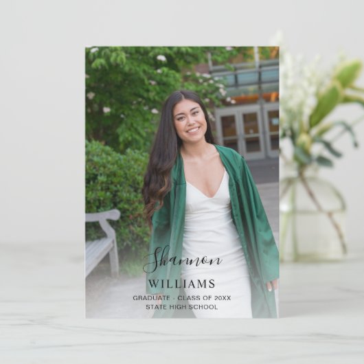 Skript-Mod-Name Foto Graduation Party Vertikal WH Einladung (Stehend Vorderseite)