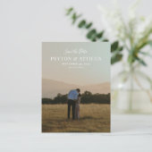 Skript-Schriftart Vertikales Foto Save the Date Po Ankündigungspostkarte (Stehend Vorderseite)