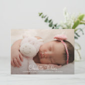 Skriptname 2 Foto Baby Girl Geburtsankündigung (Stehend Vorderseite)
