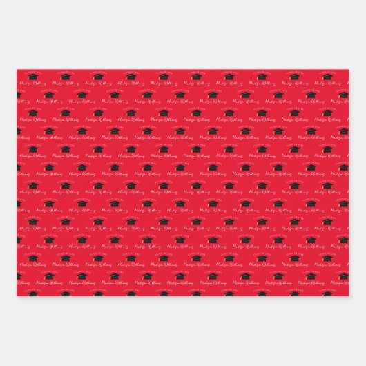 Skriptname Graduation Cap Class Year Red Geschenkpapier Set (Vorderseite)