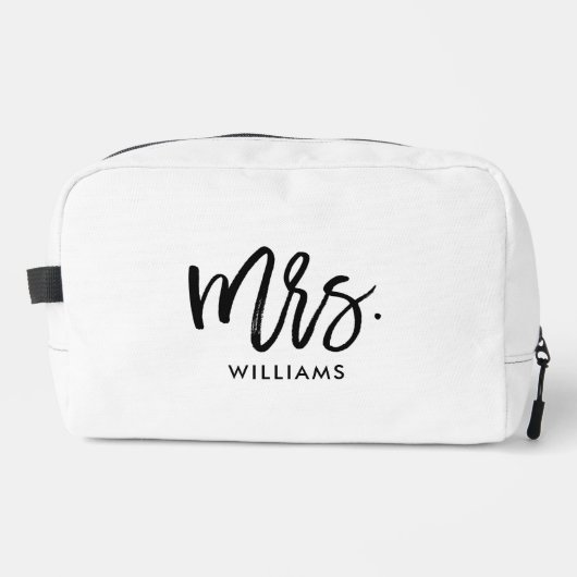 Skriptschrift "Mrs. Nachname" Waschbeutel (Vorderseite)