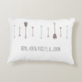 Skriptverse für Kindernamen mit Pfeilen Dekokissen (Rückseite)