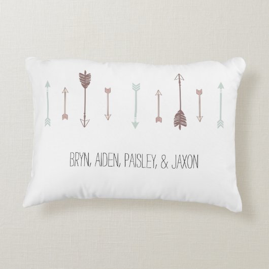 Skriptverse für Kindernamen mit Pfeilen Dekokissen (Rückseite)