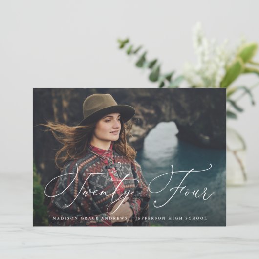 Skriptzweiundzwanzig Graduierungspartei Einladung (Stehend Vorderseite)