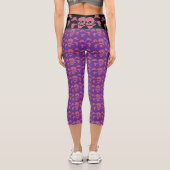 Skull and Crossbones  V2 Capri Leggings (Rückseite)