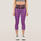 Skull and Crossbones  V2 Capri Leggings (Vorderseite)