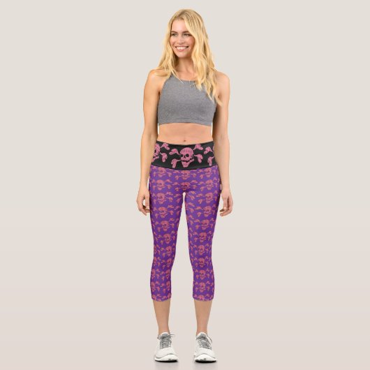 Skull and Crossbones  V2 Capri Leggings (Vorderseite)