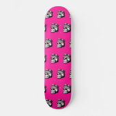 Skull and Crown Pattern Pink Skateboard (Vorderseite)