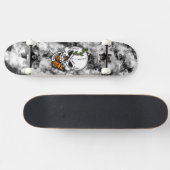 Skull and Monarch Butterfly Digitale Kunst Skateboard (Horizontal)