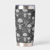 Skull and Symbol Gothic Design Thermobecher (Vorderseite)