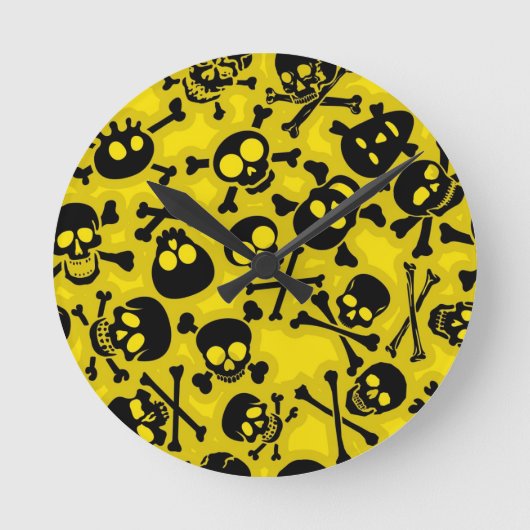 Skull & Crossbones Pattern Runde Wanduhr (Vorderseite)