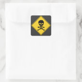 Skull & Crossbones Warnung Halloween Quadratischer Aufkleber (Tasche)