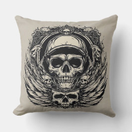 Skull-Design mit Flügeln und Symbolen Kissen