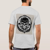 Skull-Design mit Flügeln und Symbolen T-Shirt (Rückseite)