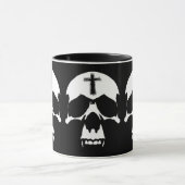 Skull-Illustration in gotischem Schwarz-Weiß-Dämon Tasse (Zentrum)