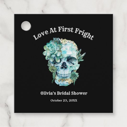 Skull-Liebe im First Fright Halloween-Brautparty Geschenkanhänger (Vorderseite)