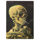 Skull mit brennender Zigarette von Vincent van Gog Klemmbrett (Rückseite)