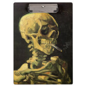 Skull mit brennender Zigarette von Vincent van Gog Klemmbrett (Vorderseite)