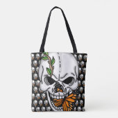 Skull mit Monarch Butterfly Schwarzer Hintergrund Tasche (Rückseite)
