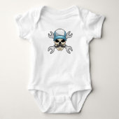 Skull mit Mustache & Wrench Baby Strampler (Vorderseite)