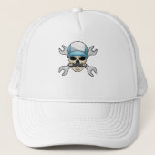 Skull mit Mustache & Wrench Truckerkappe (Vorderseite)