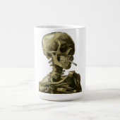 Skull mit Zigarette von Van Gogh Kaffeetasse (Mittel)