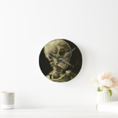 Skull mit Zigarette von Van Gogh Runde Wanduhr (Zuhause)